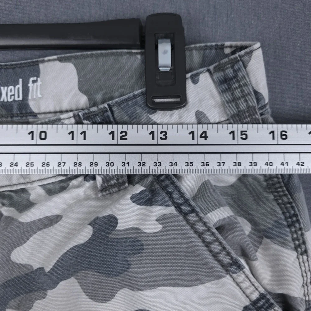 Carhartt Rugged Cargo Shorts Mens 33 (Fits 31x10.5)‎ Camo Relaxed Fit 100279-071